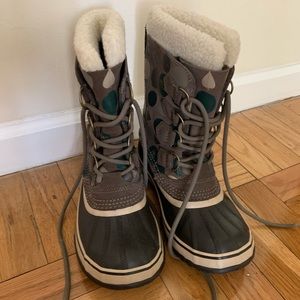 New w/o 📦- Sorel Winter/Snow ❄️ boots Size 6